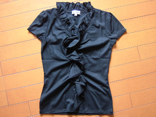 2300円くらいだったかな、三井アウトレットで♪