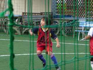 上手い下手じゃないよね♪良い顔してサッカーやってるよ♪