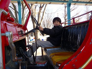 消防車とかD51があったりする公園です♪