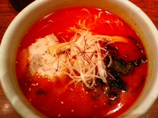 辛くはない、美味しい。